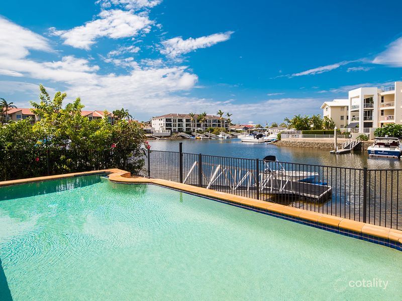 4/79 Bayview St, Runaway Bay, QLD 4216