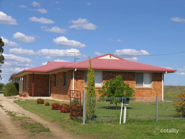 93 Logan Rd, Clifton, QLD 4361