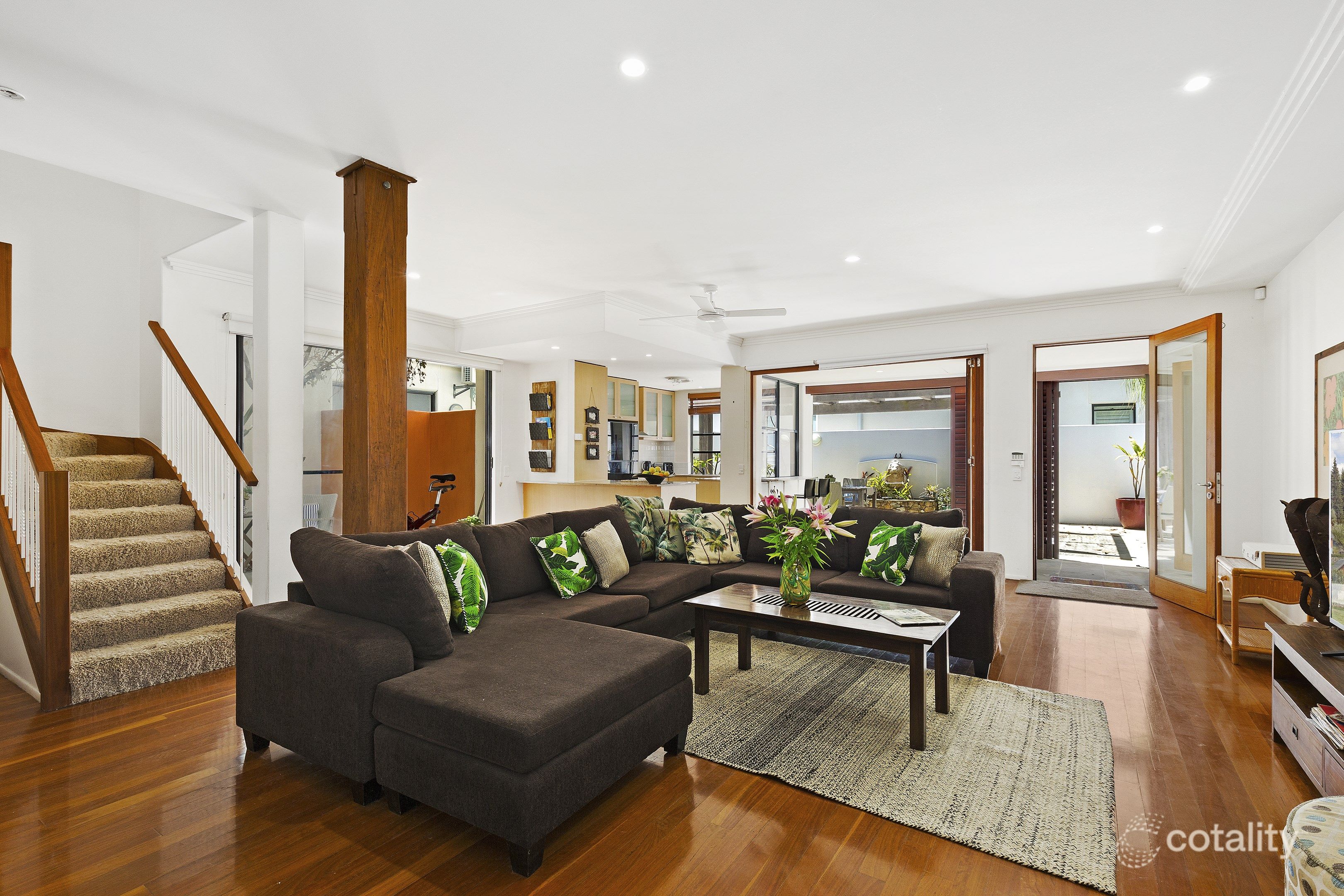 6-8 Peerless Ave, Mermaid Beach, QLD 4218