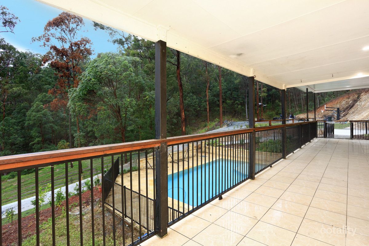 132 Narrowleaf Rd, Advancetown, QLD 4211