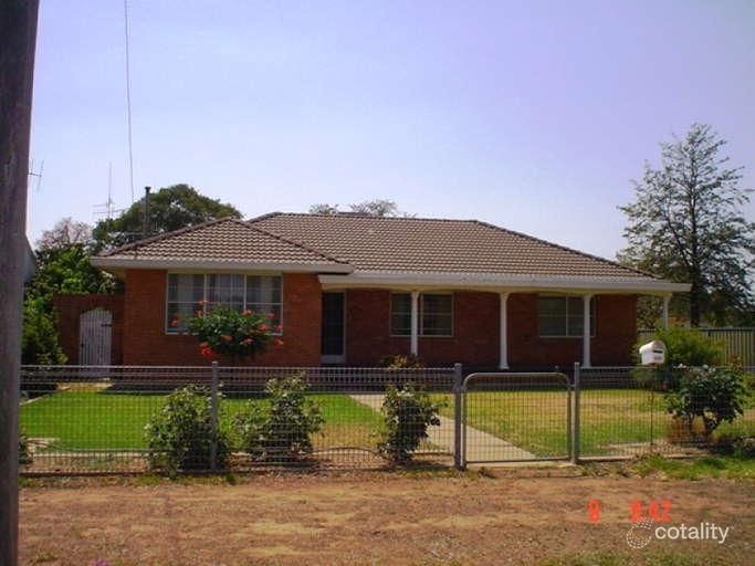 123 Temoin St, Narromine, NSW 2821