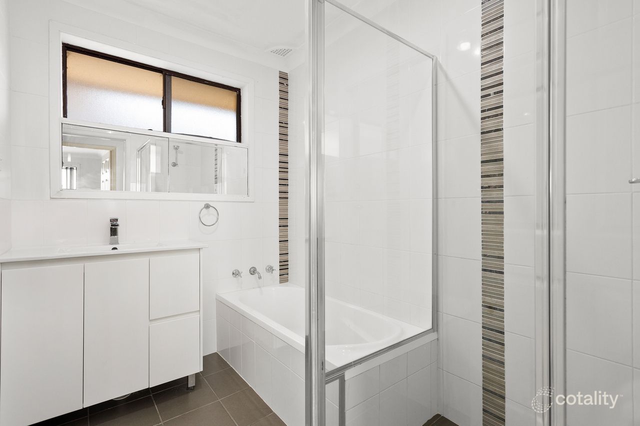 1 Cuthbert Dr, Mount Warrigal, NSW 2528