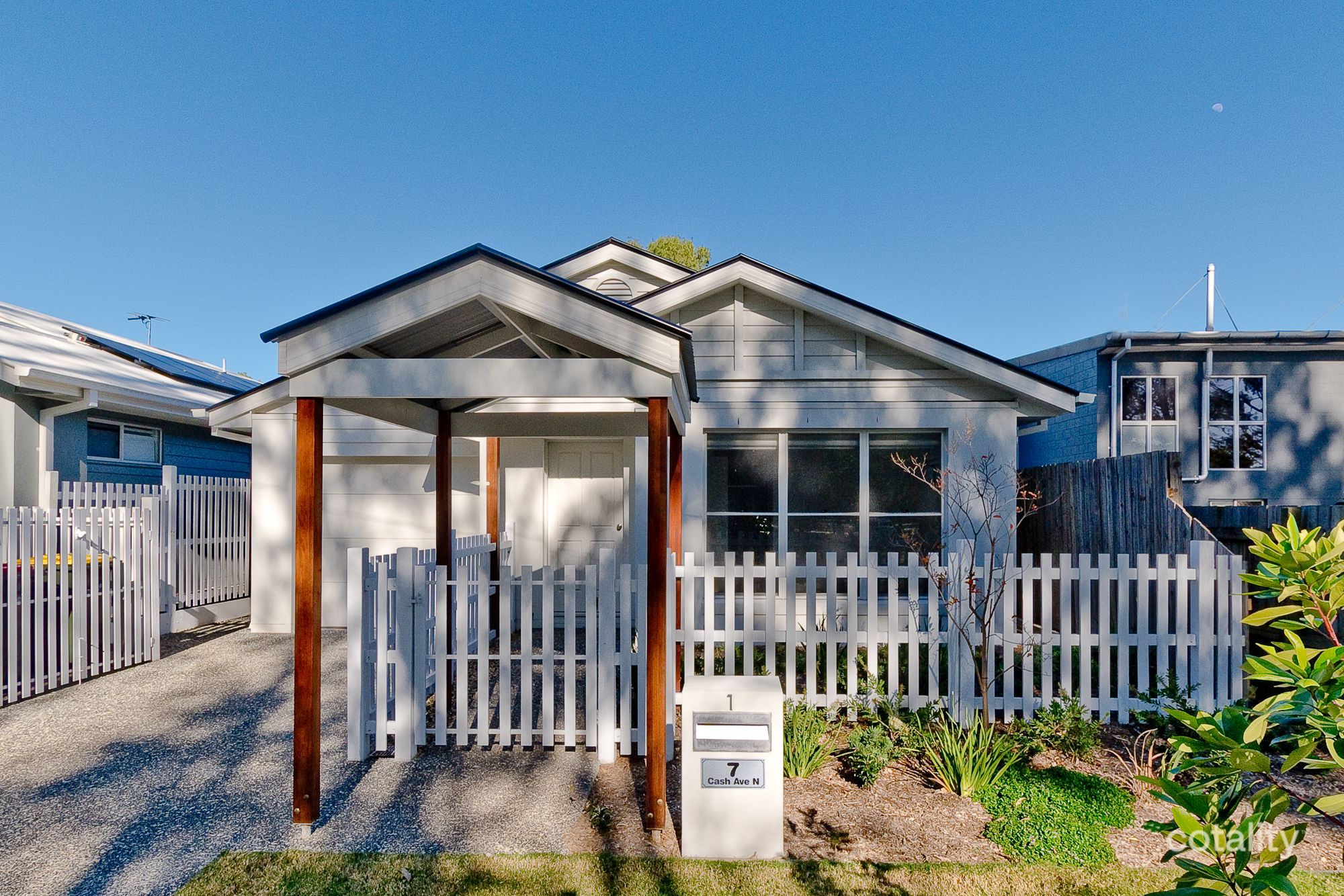 1/7 Cash Ave, Samford Village, QLD 4520