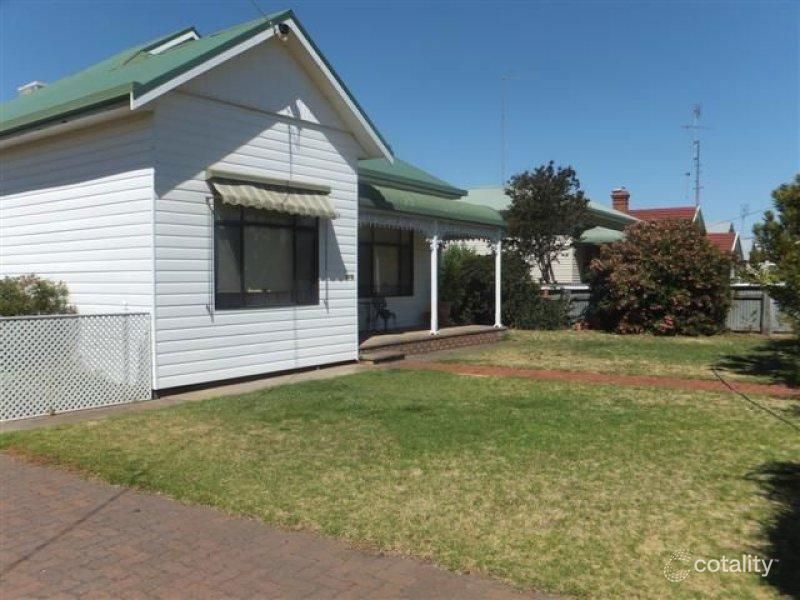 145 Woods St, Donald, VIC 3480