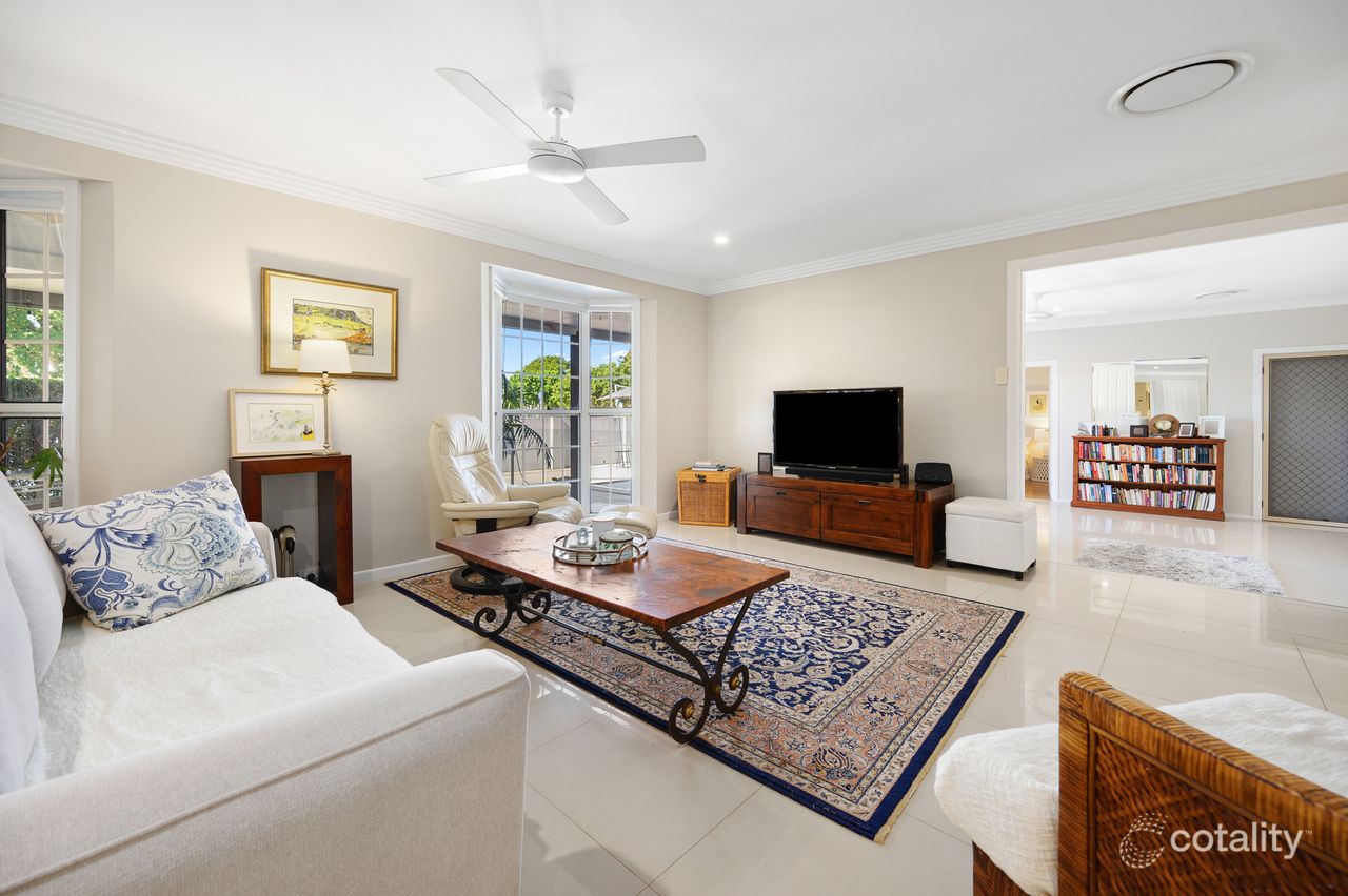 28 Hyacinth Ave, Hollywell, QLD 4216