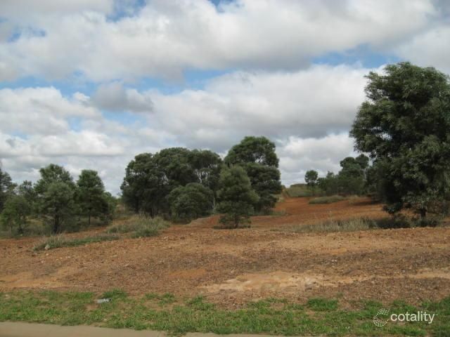 7 Grosvenor Dr, Moranbah, QLD 4744