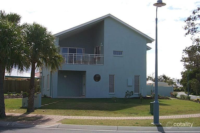 43 Lake View Dr, Twin Waters, QLD 4564