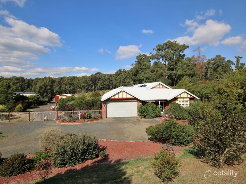 23 Josephine Cres, Mirboo North, VIC 3871