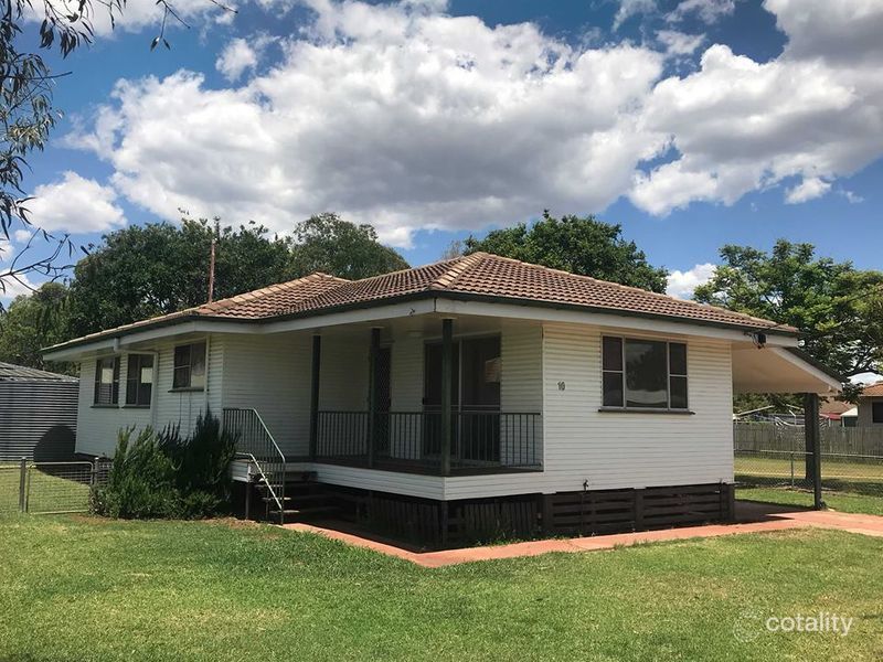 10 Milligan St, Oakey, QLD 4401