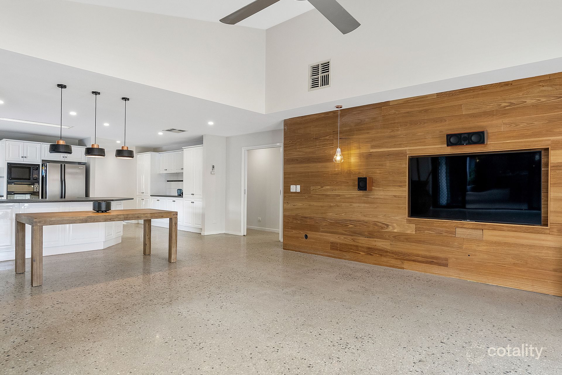 71 Cairns Dr, Darley, VIC 3340