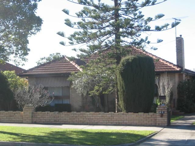 49 Hobbs Cres, Reservoir, VIC 3073