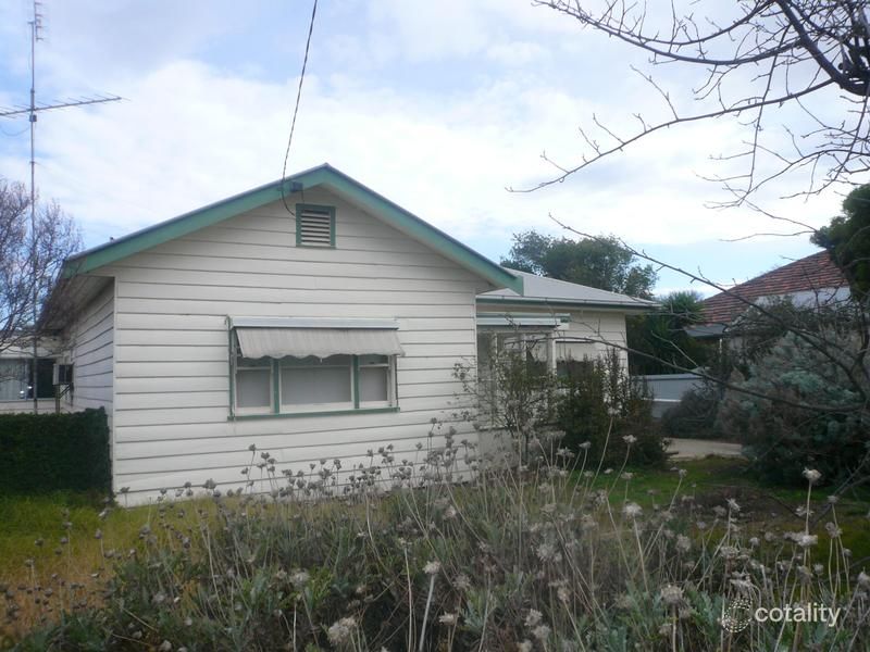 2 Thomas St, Warracknabeal, VIC 3393