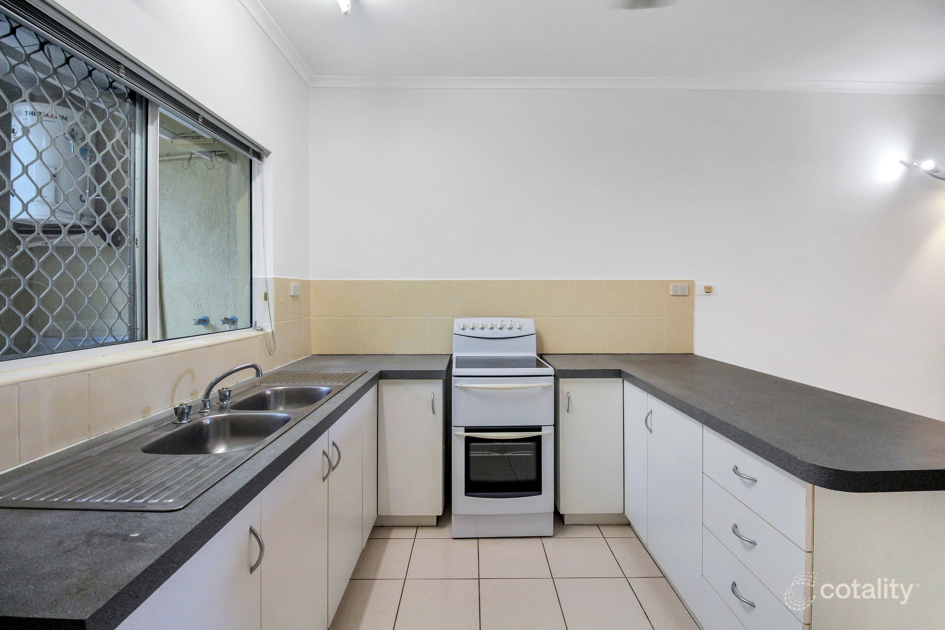 2/1 Peary St, Darwin City, NT 0800