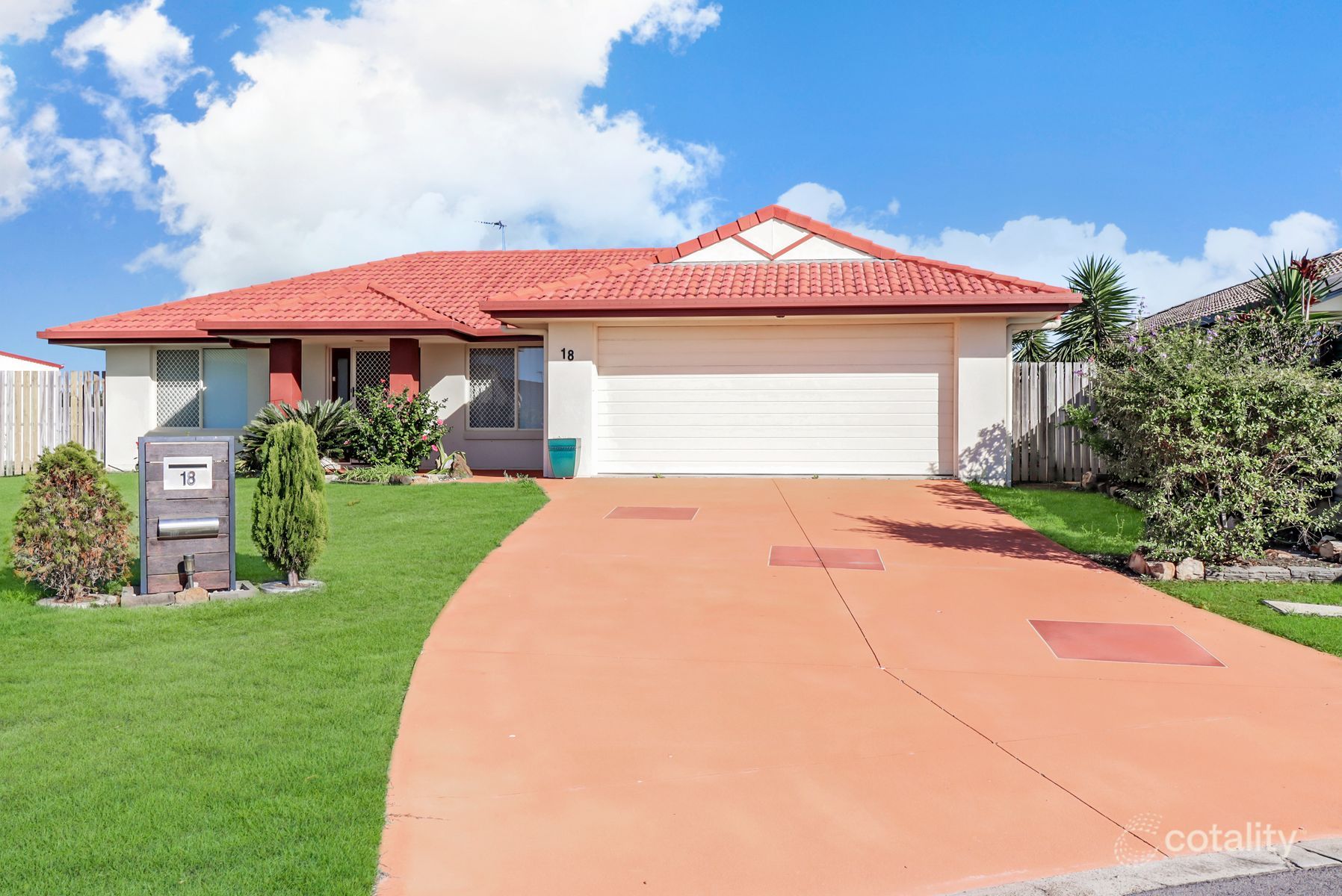 18 Protector Way, Eli Waters, QLD 4655