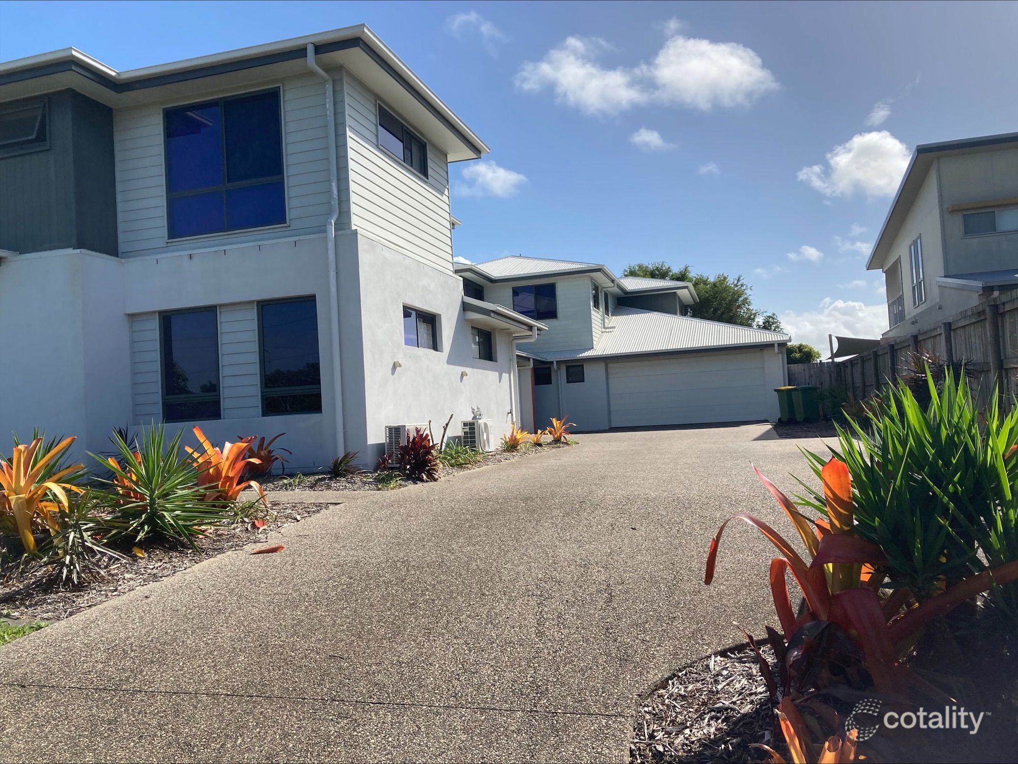 2/35 Makybe Diva Dr, Ooralea, QLD 4740