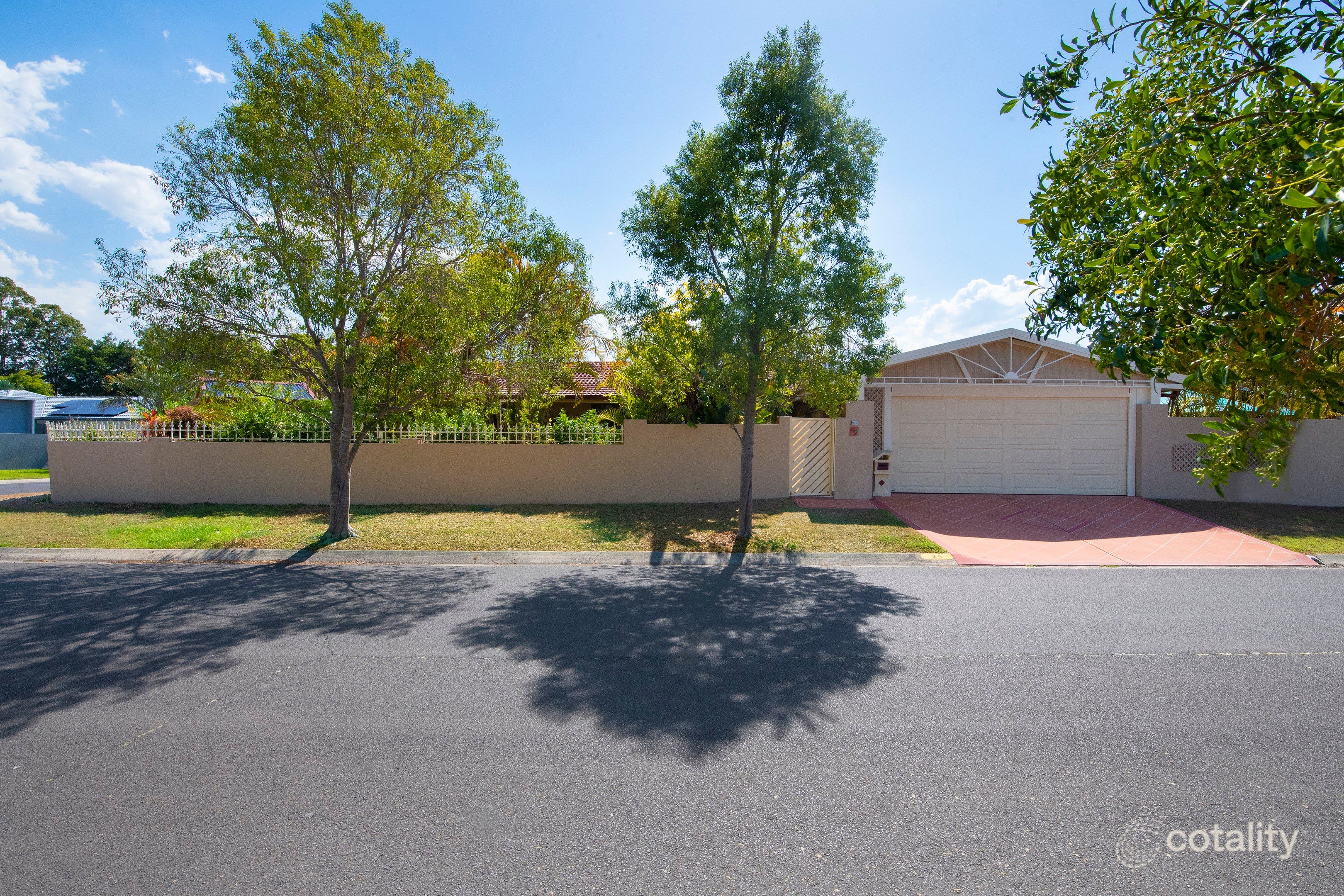 29 Lancelin Dr, Mermaid Waters, QLD 4218