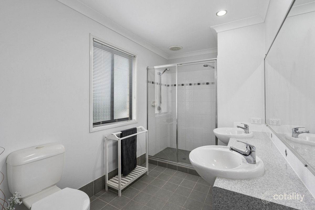 1 Silvereye Cct, Gilston, QLD 4211