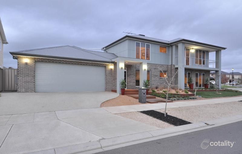 2 Darleith Tce, Caroline Springs, VIC 3023