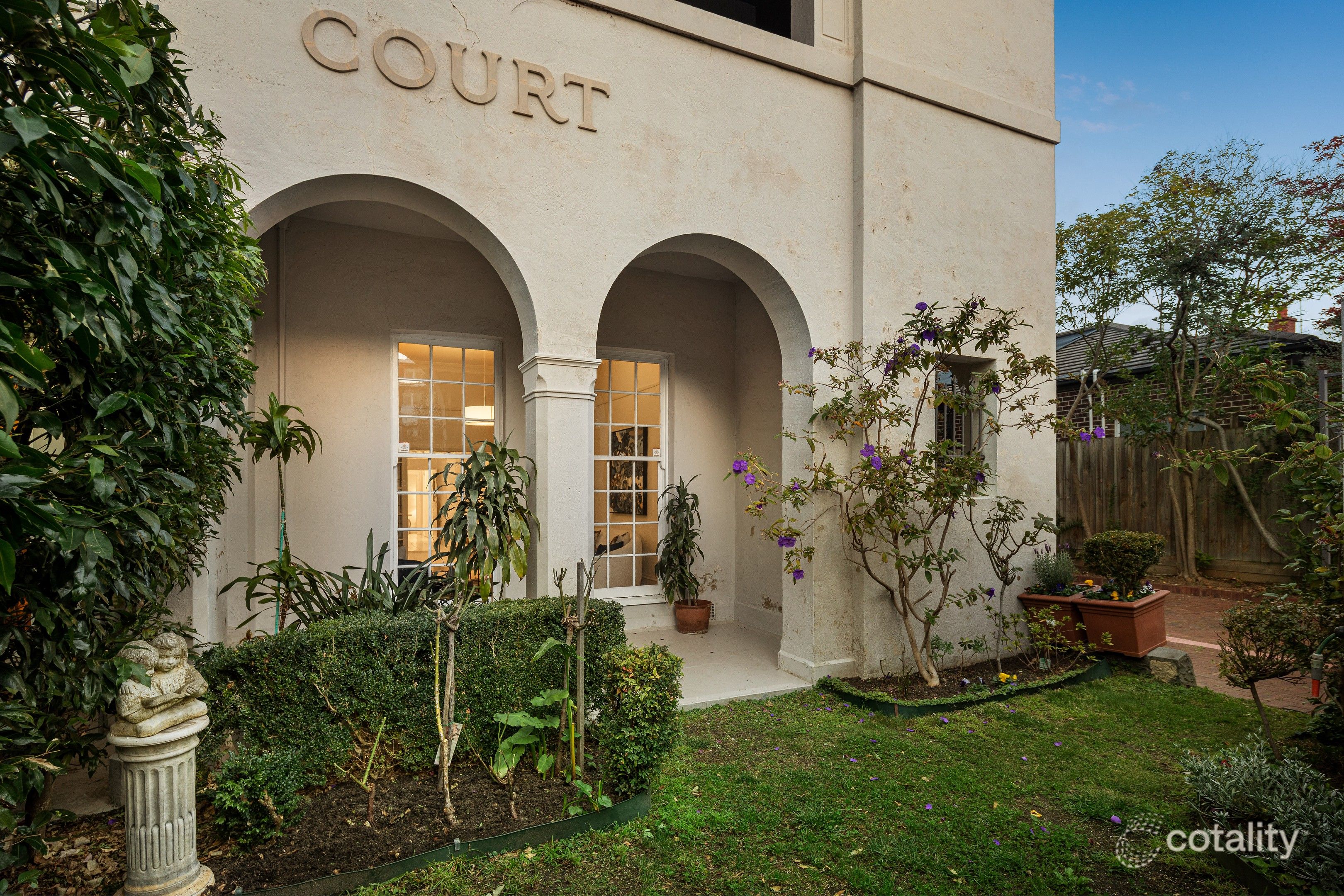 2/6-8 Denbigh Rd, Armadale, VIC 3143