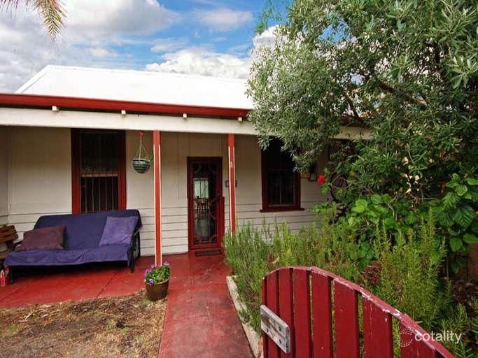 9 Sheedy St, South Fremantle, WA 6162