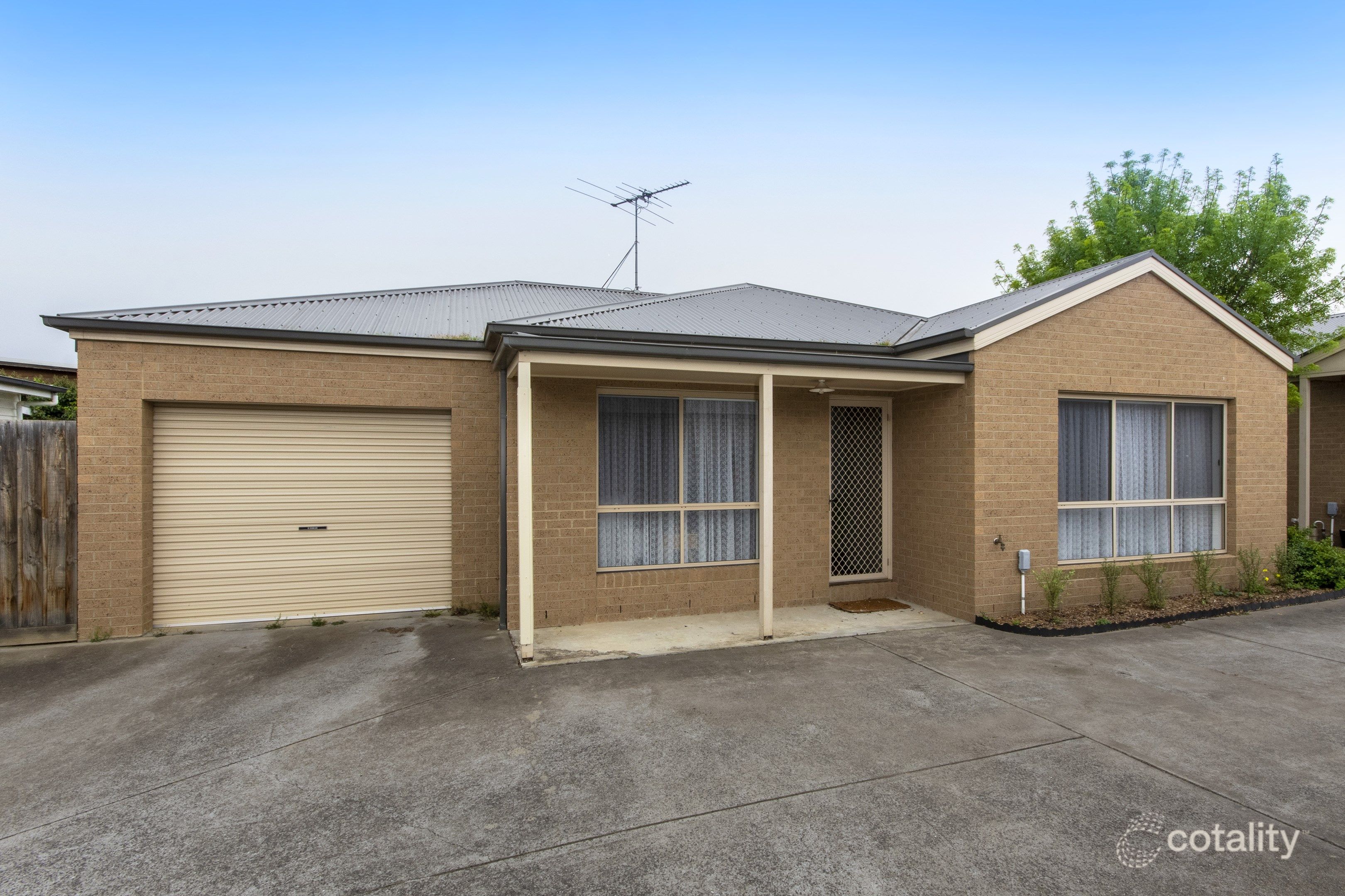 2/10-12 Kinnon Ave, Belmont, VIC 3216