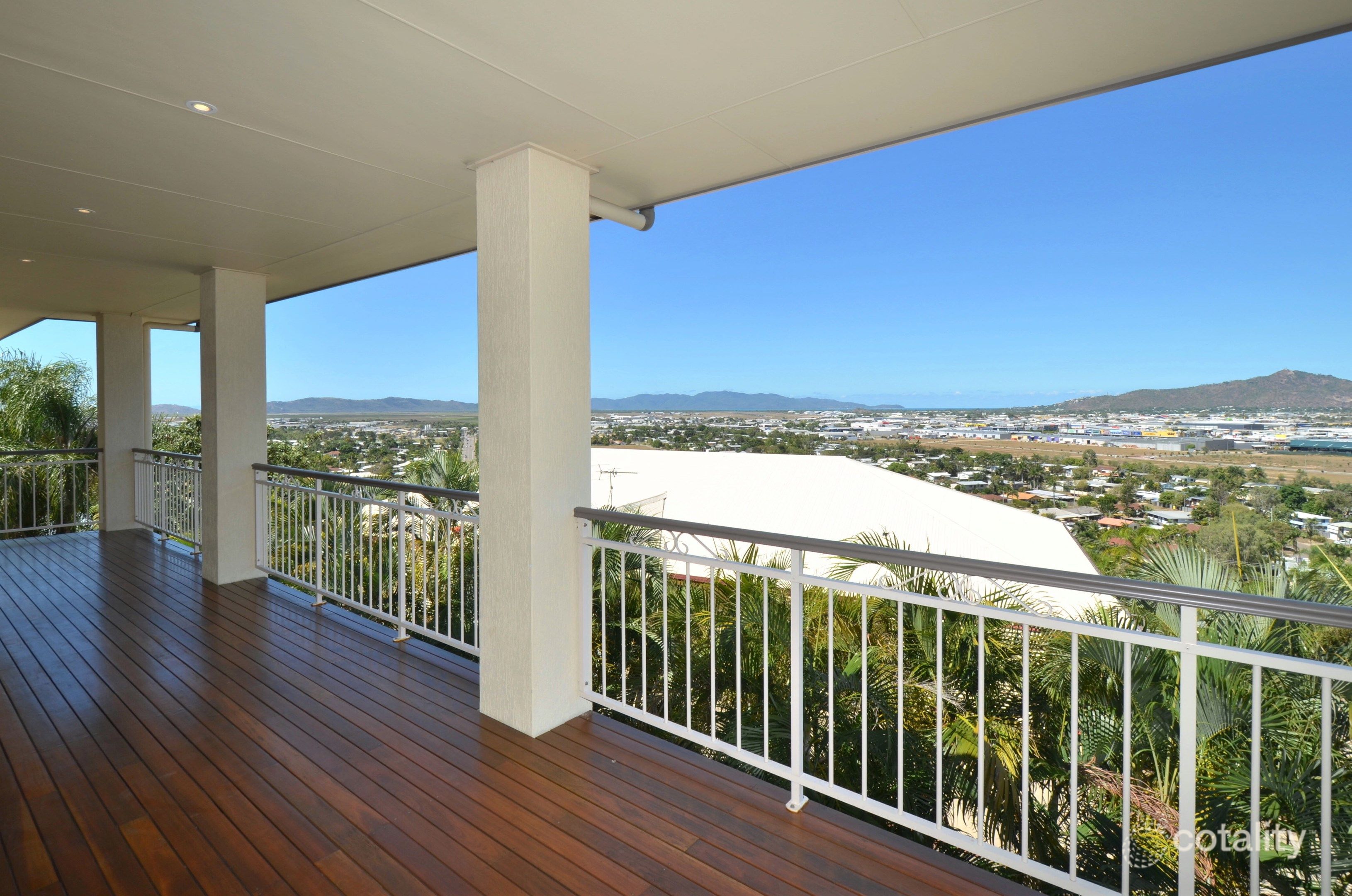 27/18 High Vista Dr, Mount Louisa, QLD 4814