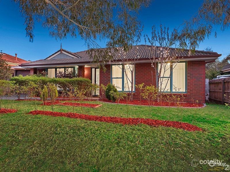 5 Wirrabarra Pl, Berwick, VIC 3806