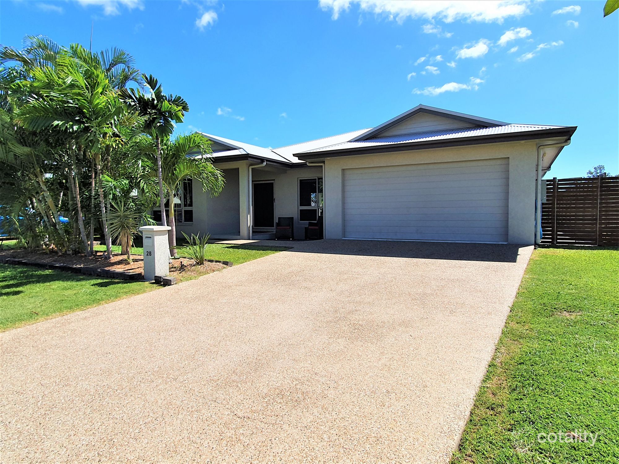 28 Batiki Cct, Burdell, QLD 4818