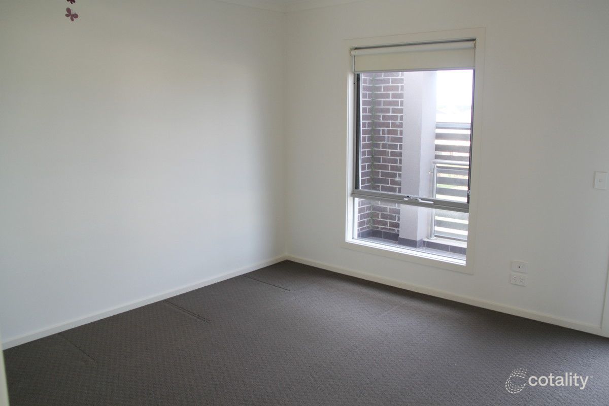 11 Creswick Dr, Point Cook, VIC 3030