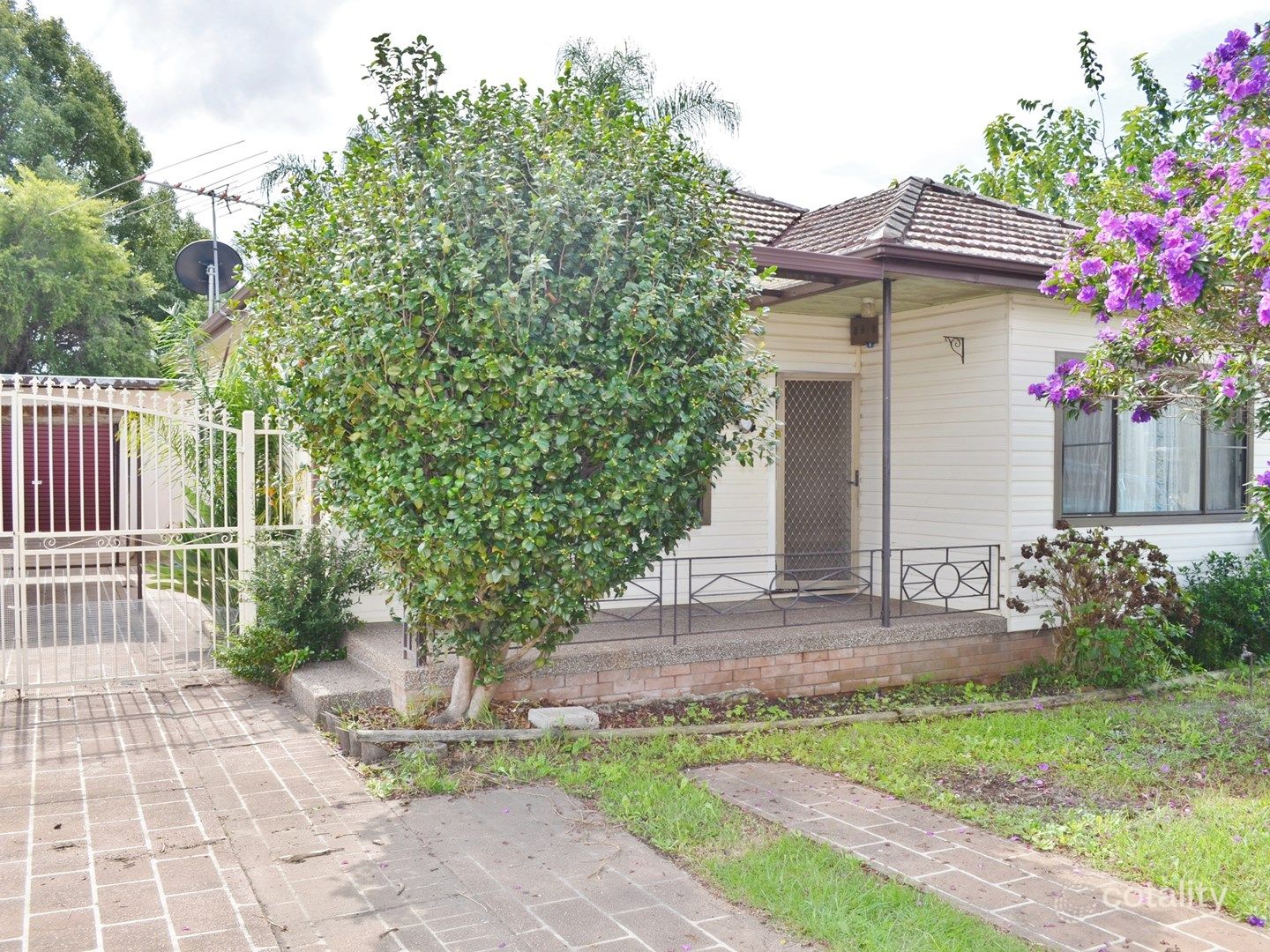 27 Jane St, Smithfield, NSW 2164