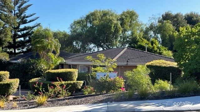 14 Davenport St, Karrinyup, WA 6018
