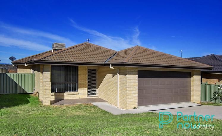 13 Emerald Ave, East Tamworth, NSW 2340