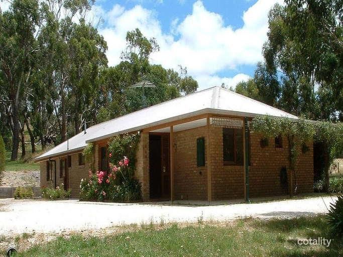 59 Dons Rd, Newham, VIC 3442
