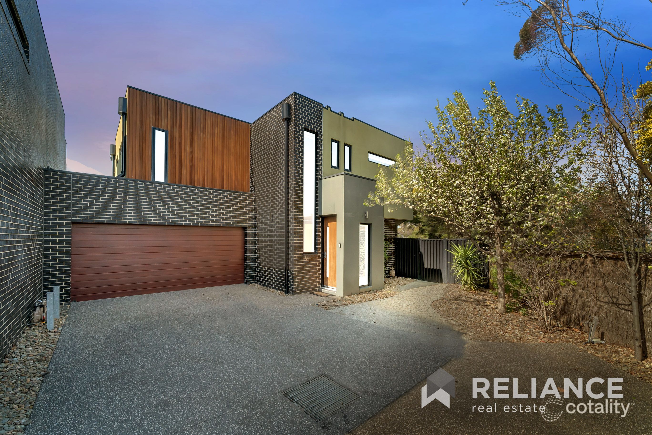 5/5-6 Chelsworth Pl, Caroline Springs, VIC 3023