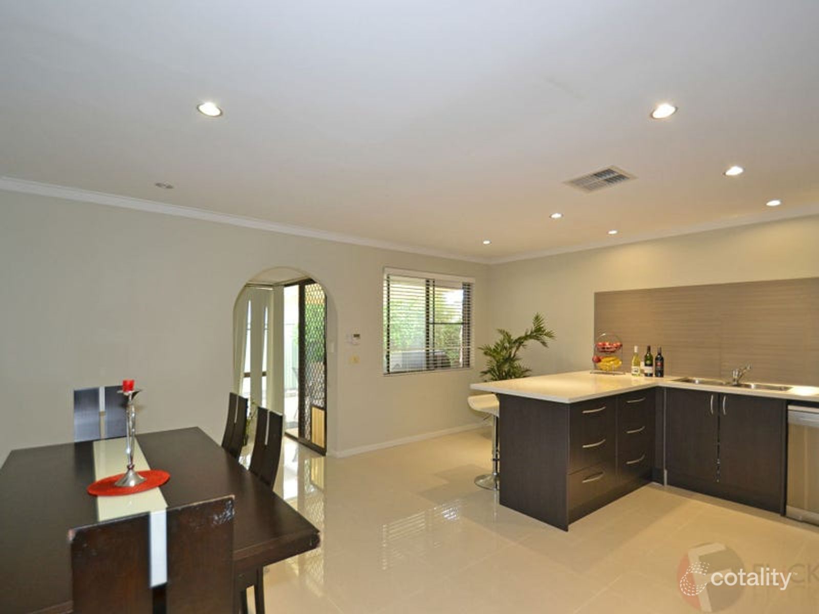 9/194-196 Fern Rd, Wilson, WA 6107