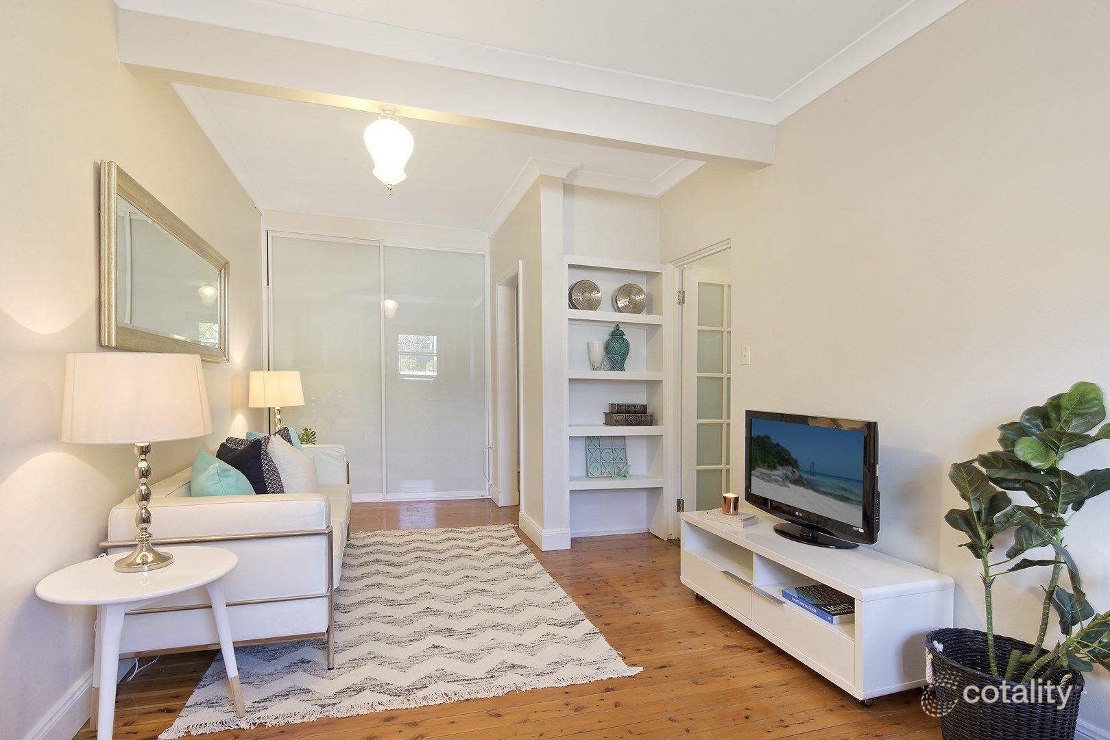 1/2 Hutchinson St, Annandale, NSW 2038