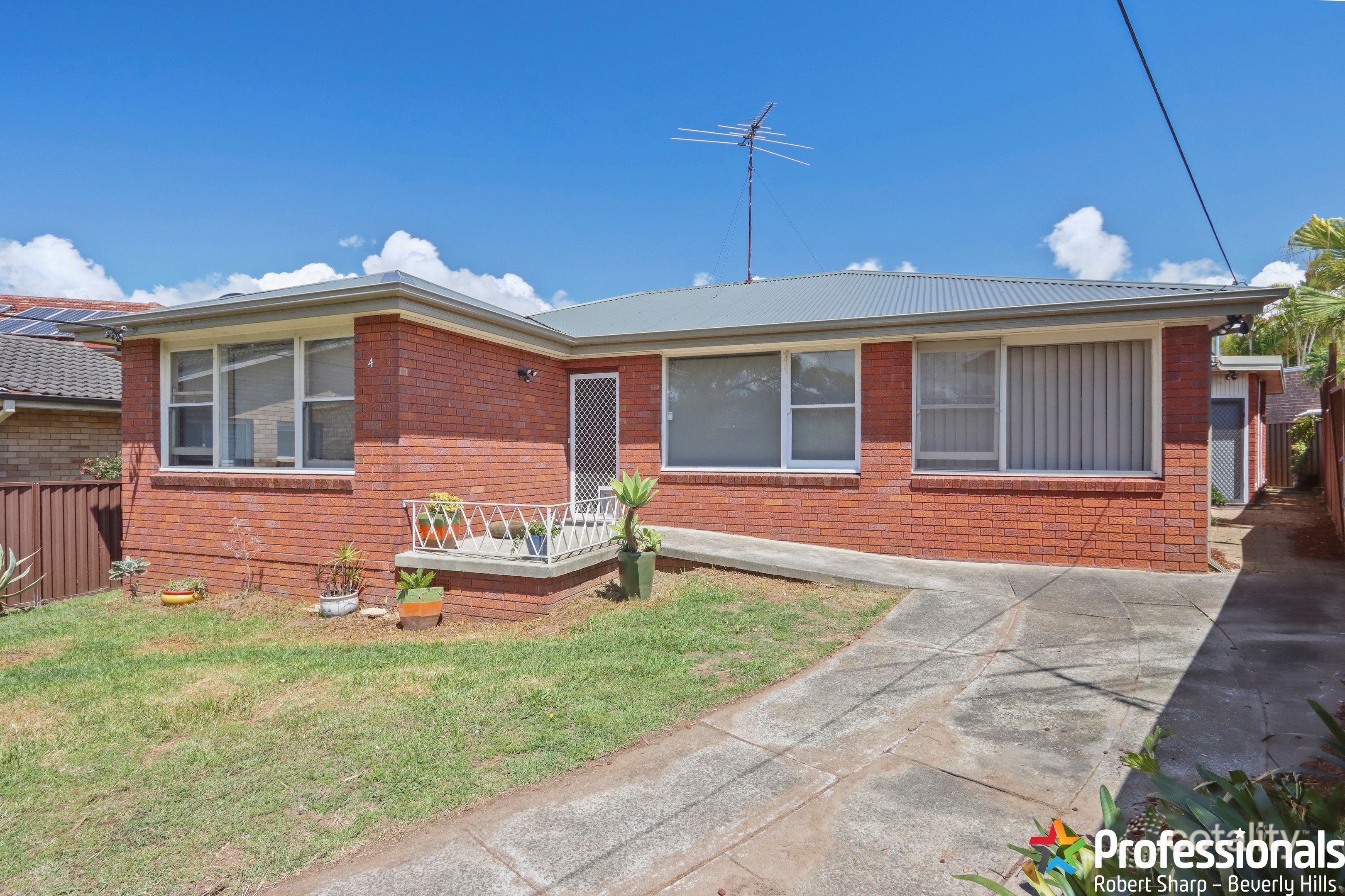 4 Enid Ave, Roselands, NSW 2196