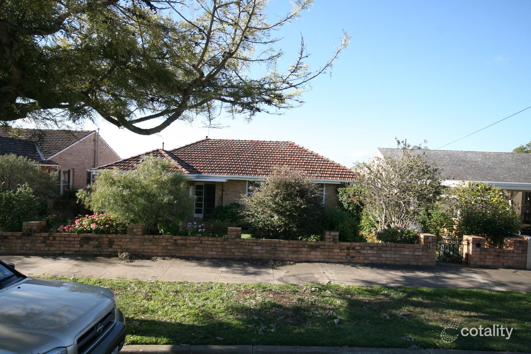 3 Layton Cres, Newtown, VIC 3220