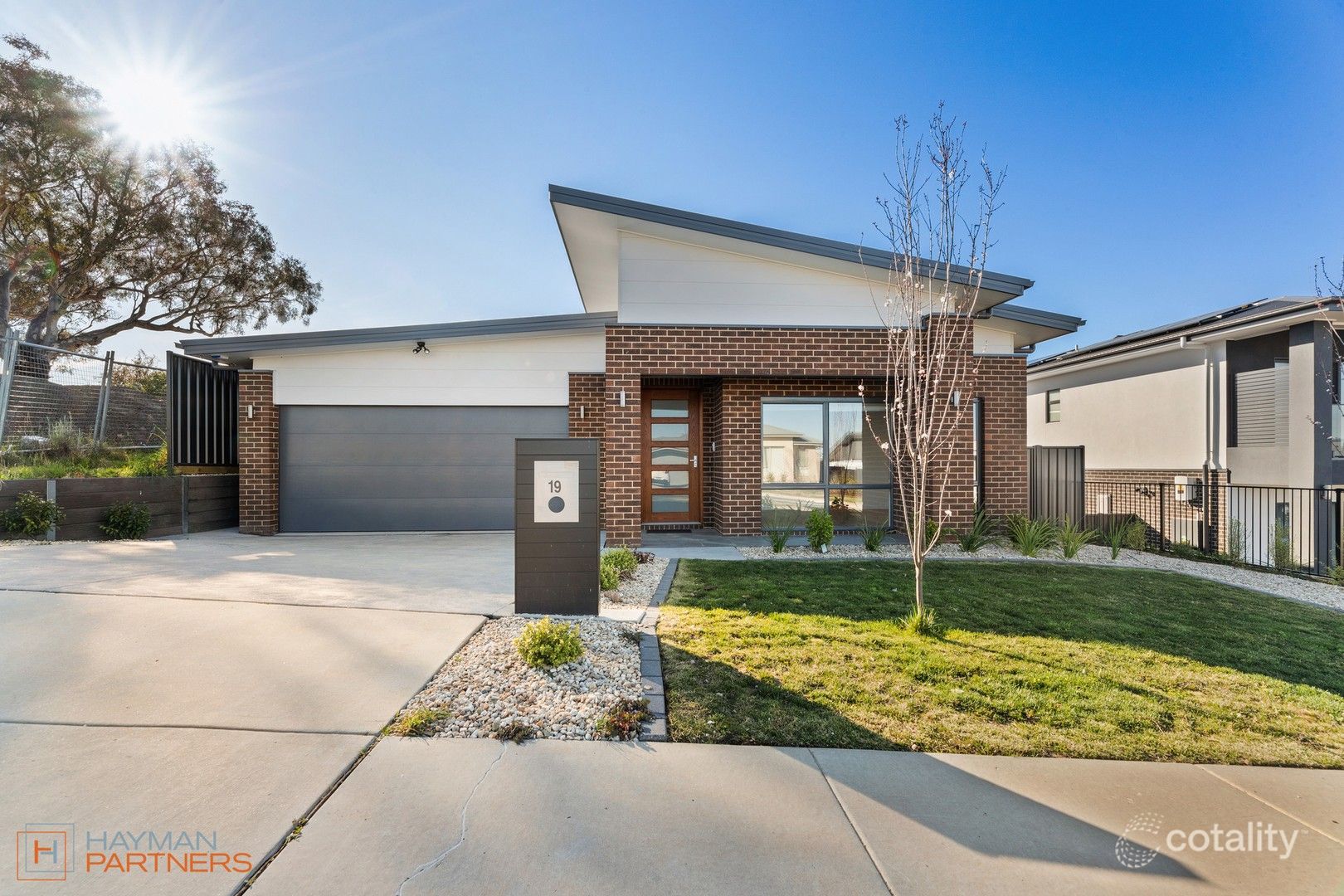 19 Edwin Hicks Way, Coombs, ACT 2611