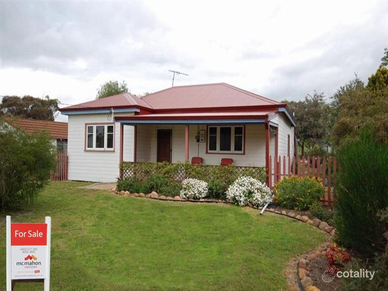 4 Wogolin Rd, Wickepin, WA 6370