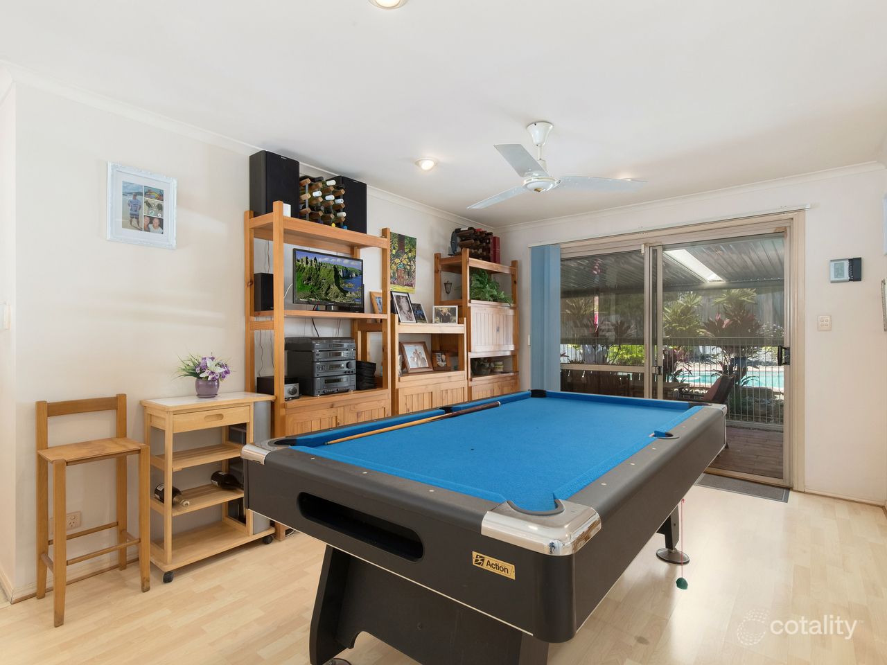 4 Finley Ct, Helensvale, QLD 4212