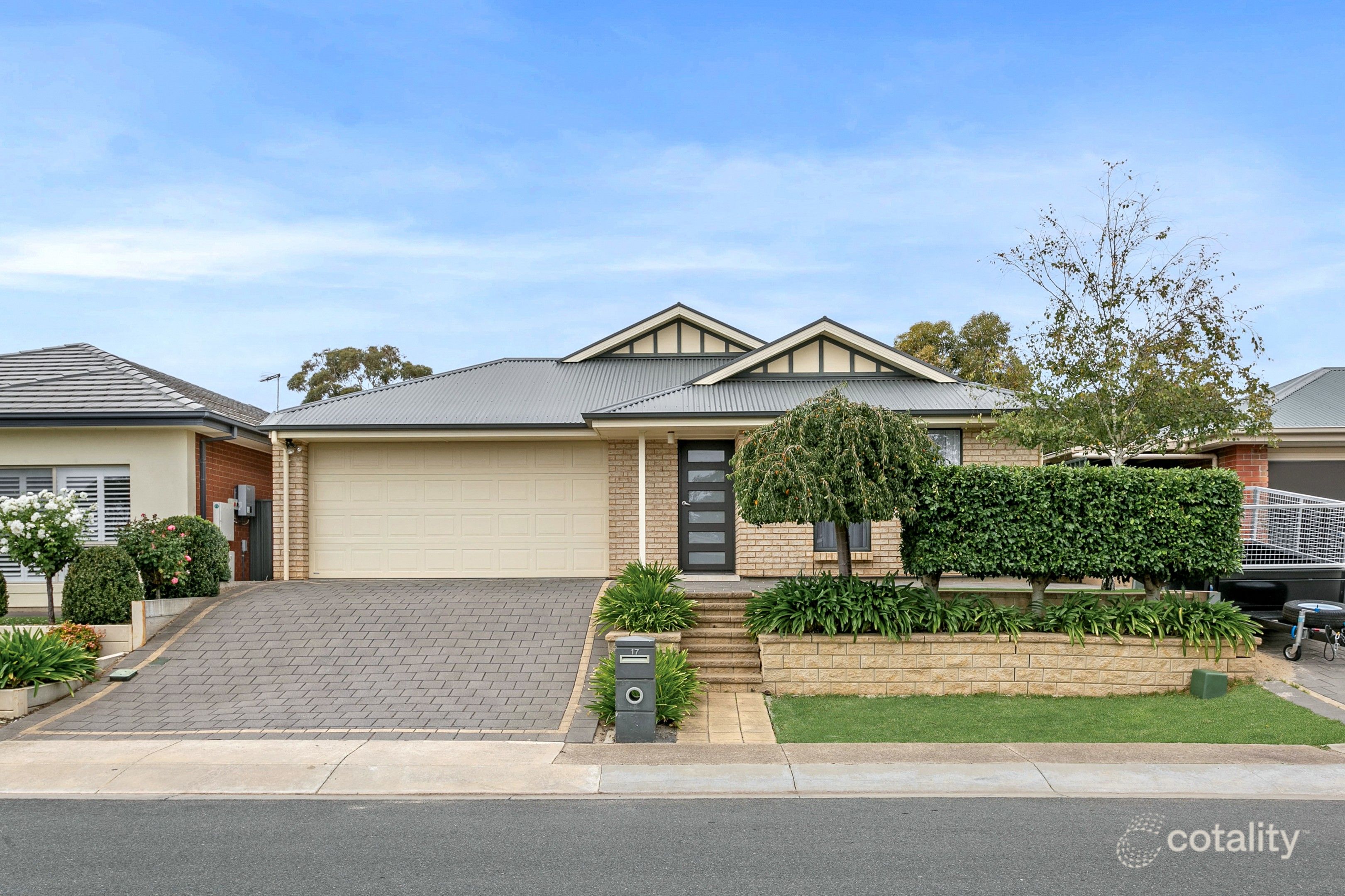 17 Ambrosini Ct, Woodcroft, SA 5162
