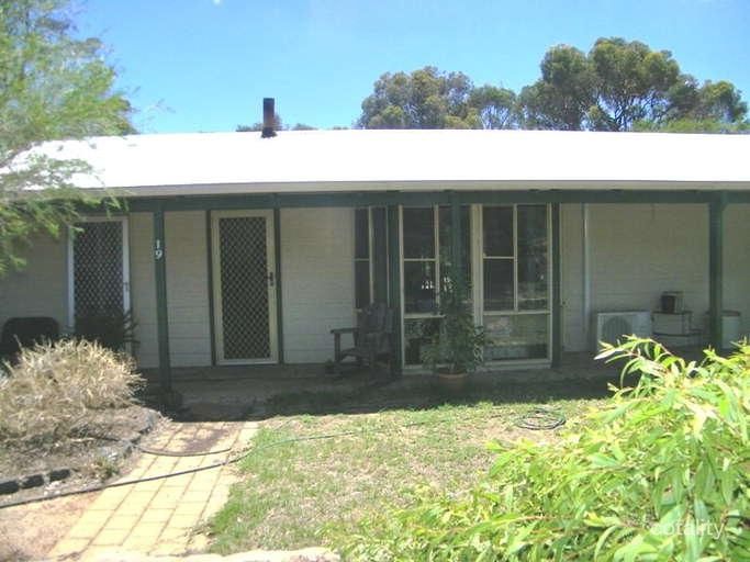 19 Nangip Cres, Darkan, WA 6392