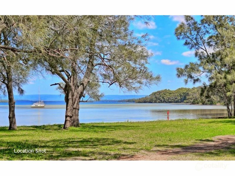 2/200 Macleans Point Rd, Sanctuary Point, NSW 2540