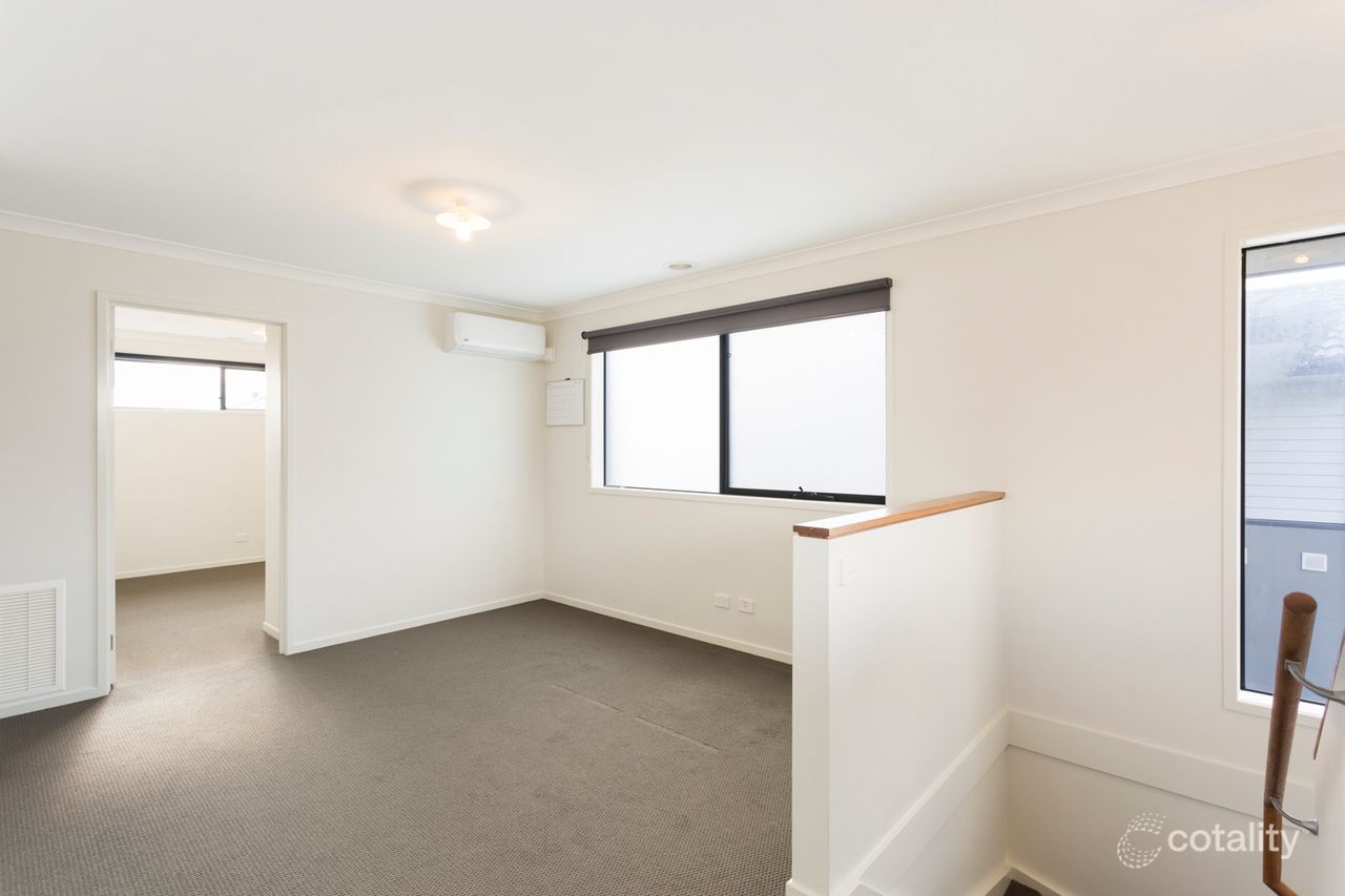 57 Beatrix Cct, Officer, VIC 3809