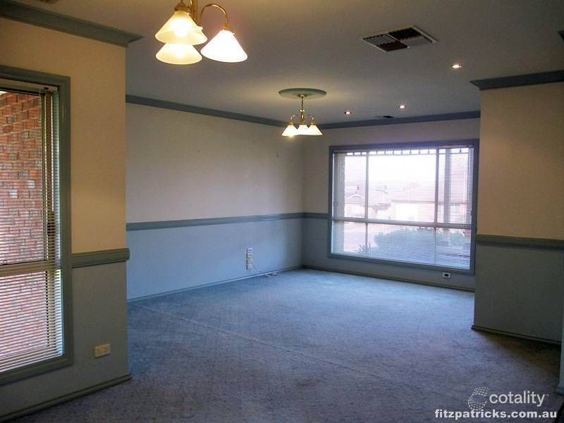 39 Fay Ave, Kooringal, NSW 2650