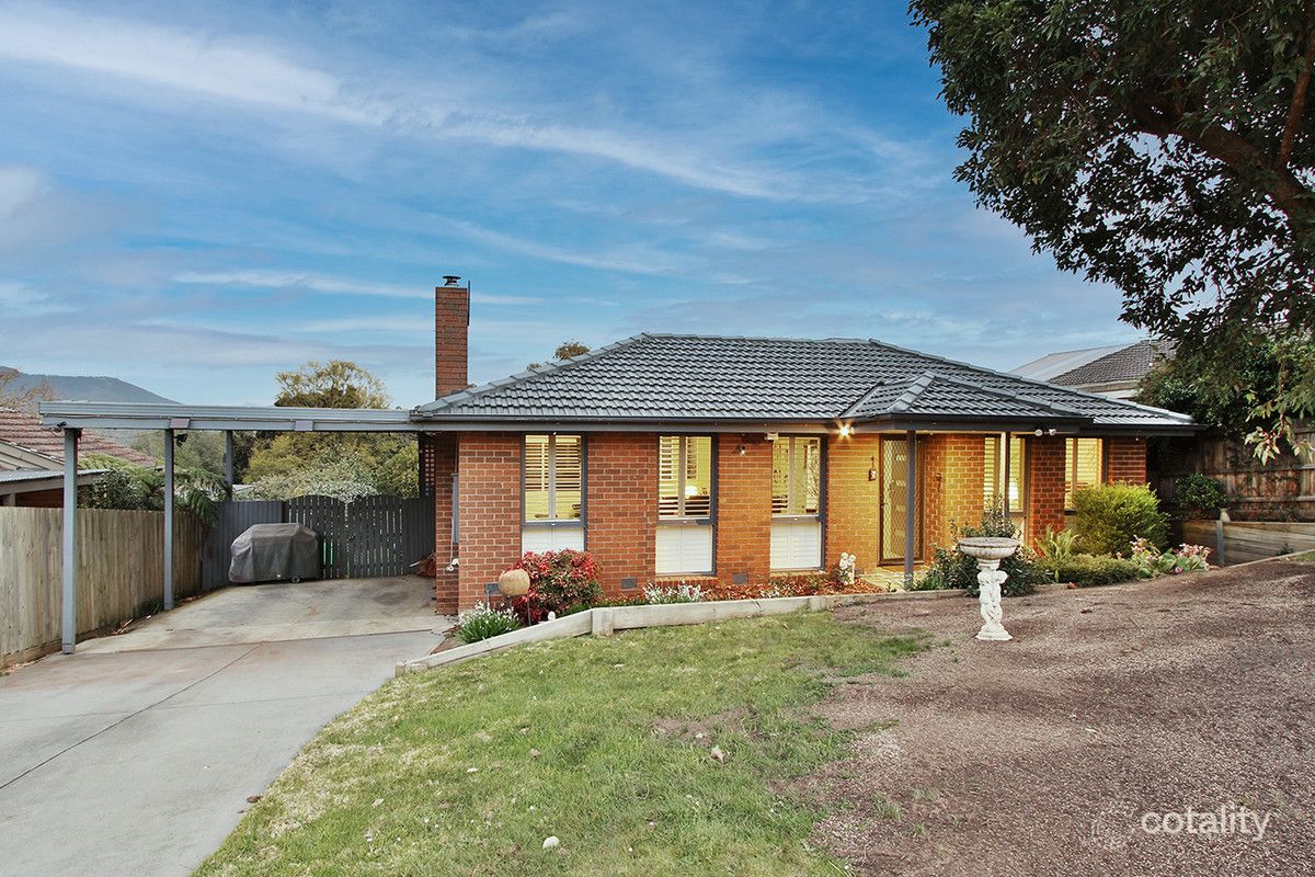 5 Ashbrook Pl, Mooroolbark, VIC 3138