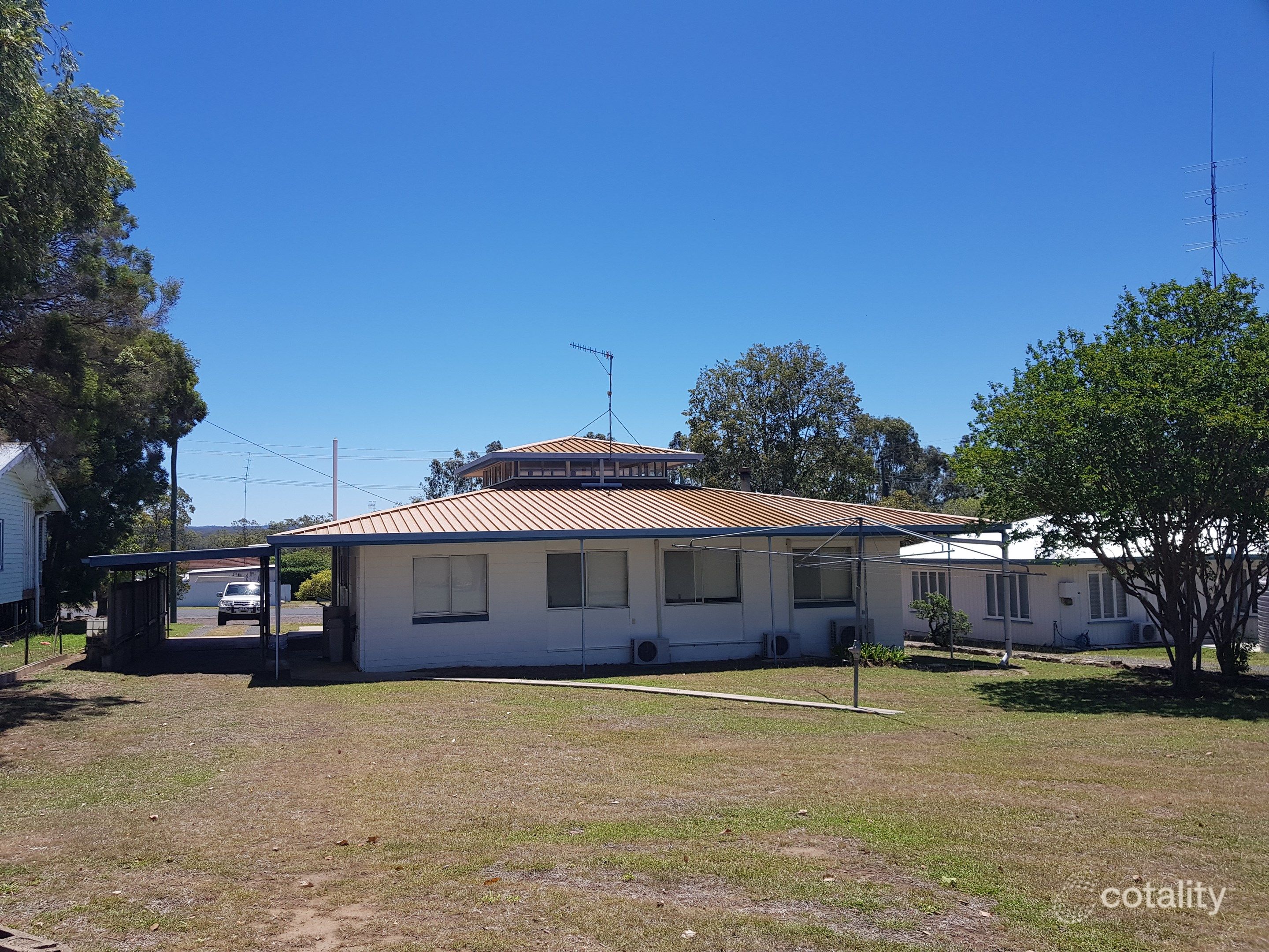 3 Edison St, Monto, QLD 4630