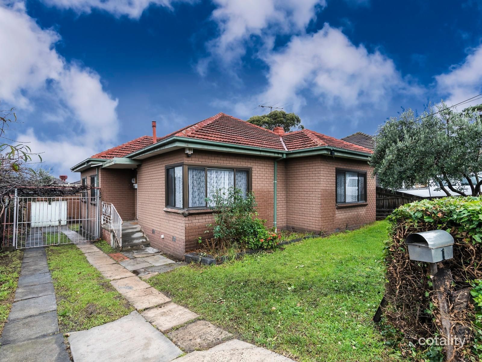 1 De Chene Pde, Coburg North, VIC 3058