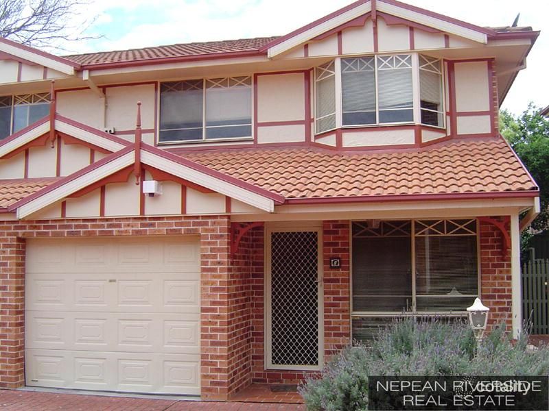 8/2 Robert St, Penrith, NSW 2750
